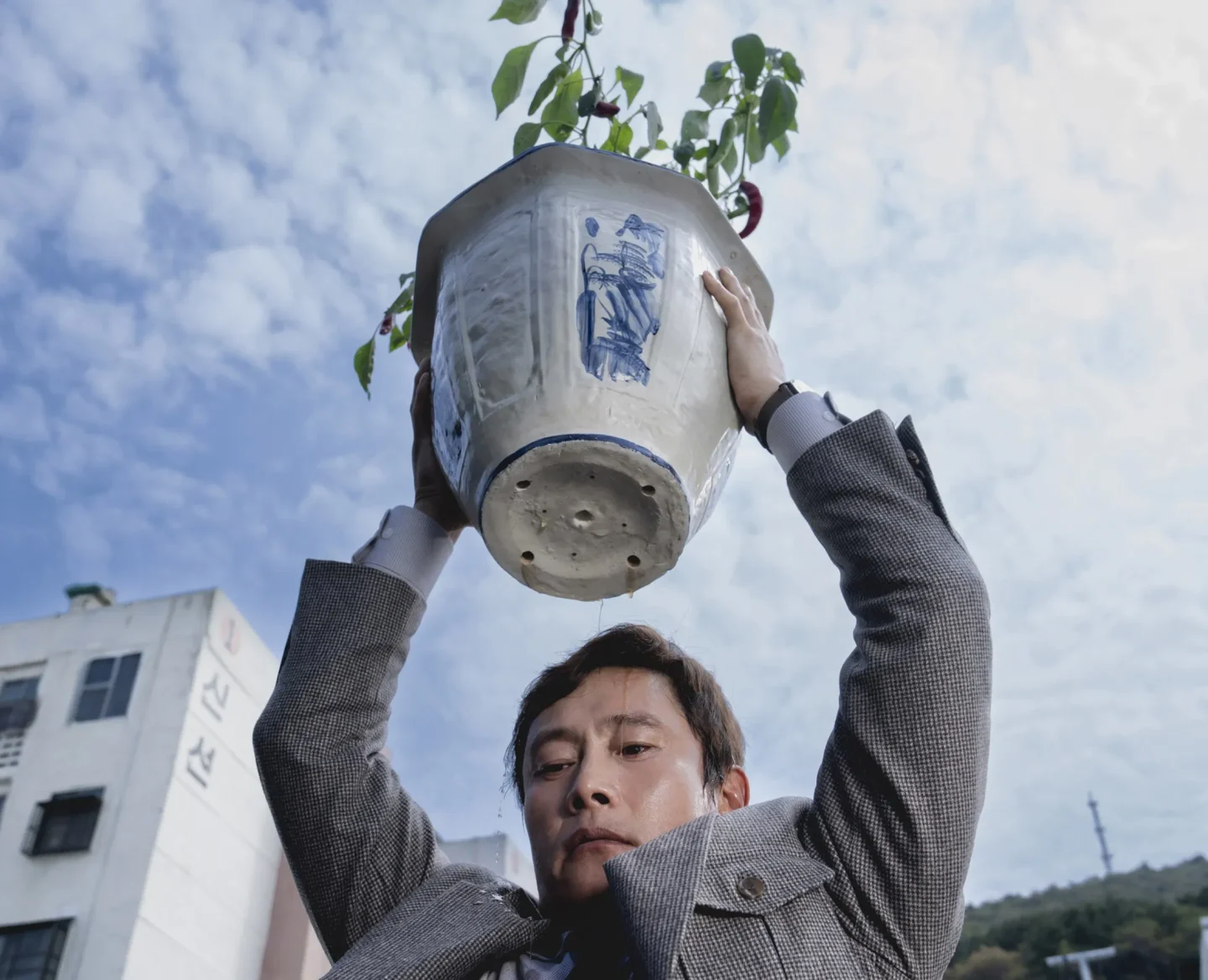 Scena dal film No other choice - Non c'è altra scelta